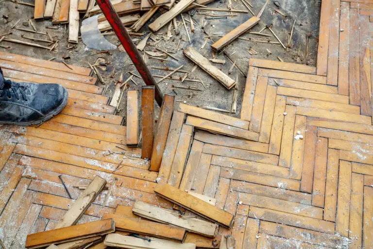 Removing parquet floor